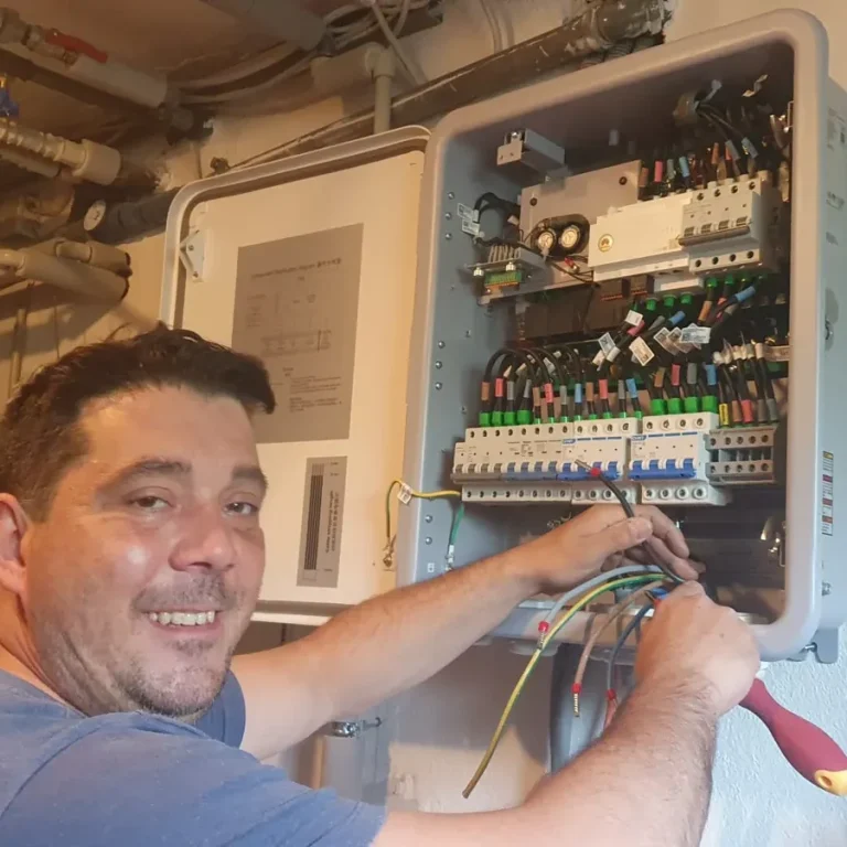 Verteilerkastenmontage in Wien Elektriker bei professioneller Elektroinstallation und Schaltschrankverkabelung in Wien
